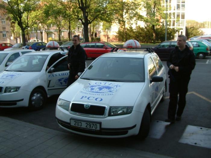 zavřít
